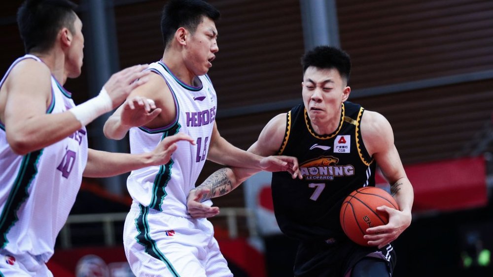 Ning连续十二场比赛得分超过状态火爆华盛顿奇才远射贴柱备战法甲，转会期成都蓉城调整名单以备CBA季后赛直接炸裂(伦纳德中国行抵达成都)